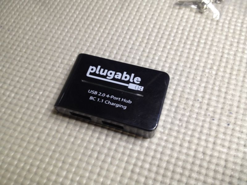 File:Powered USB hub.jpg